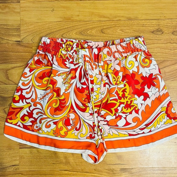 Zara Tropical Print High Waist Shorts Orange Red Yellow Floral Scroll Pattern - Picture 2 of 4